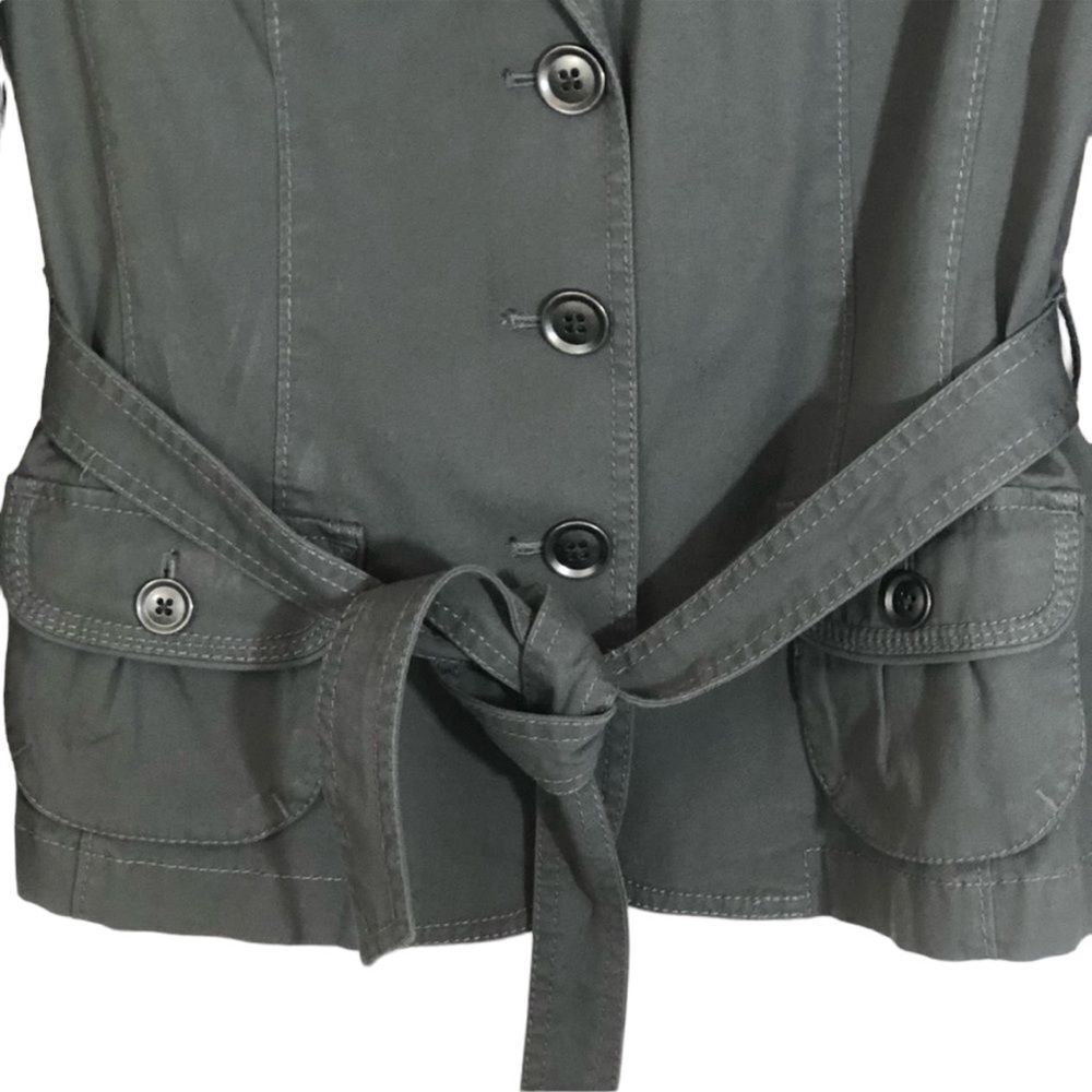 Loft Grayjacket, Size Medium - image 4